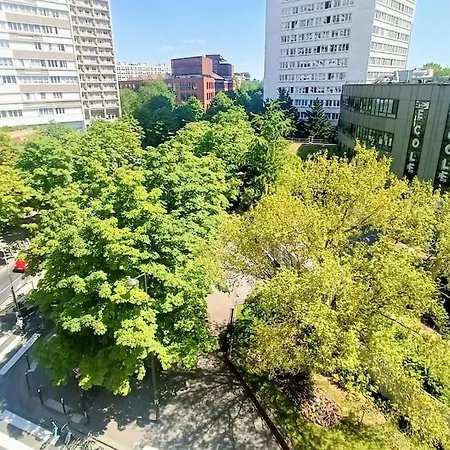 Sunny & Stylish 2-bedroom In Viet-namese District Appartamento *